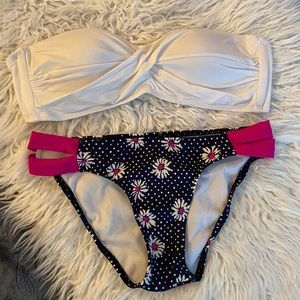Flowers Bikini Set (Small, White/Pink/Blue)